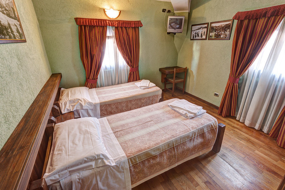 Hotel Miravalle เซาเซดุลซ์ ภายนอก รูปภาพ